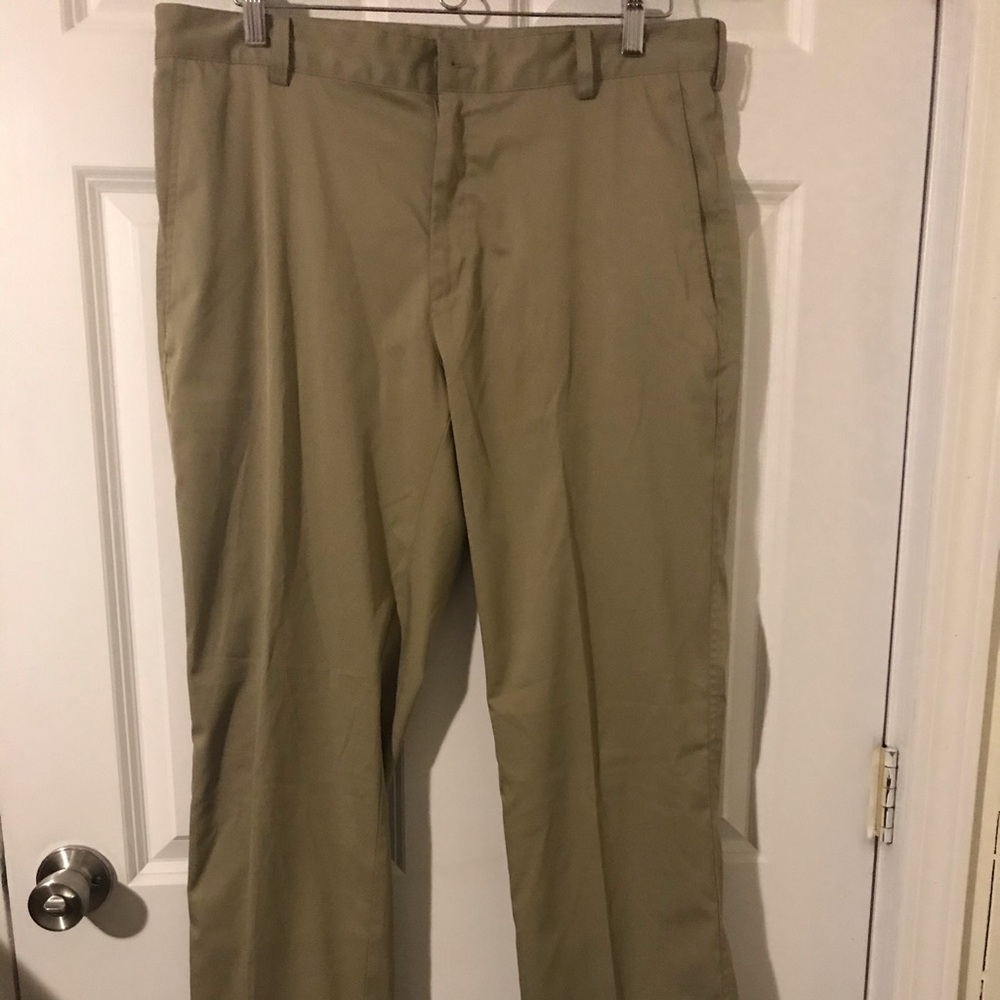 Men’s Nike Golf Pants 35x32 - Like New!